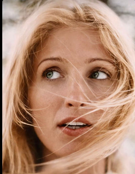 The Quiet Return of Bessette Blonde. Inspired by Carolyn Bessette-Kennedy